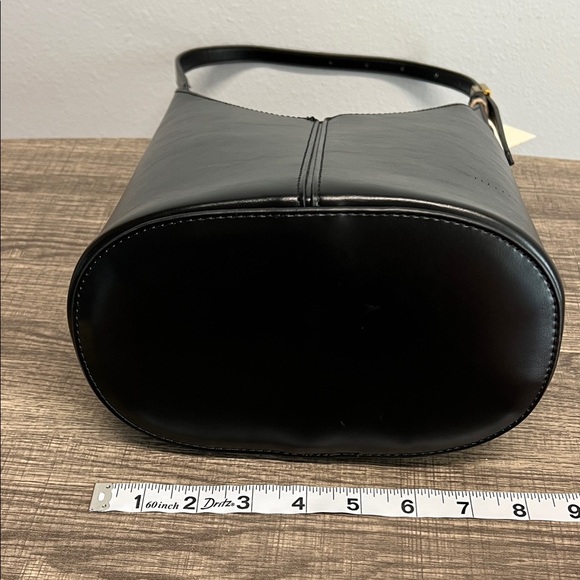 Antik Kraft |  Black Faux Leather Shoulder Bag - Picture 8 of 10